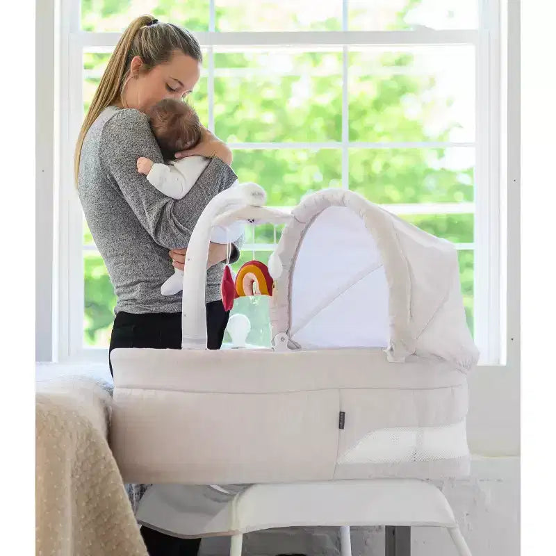 Bassinet with Cry Recognition, Soothing Music, Vibration and Night Light