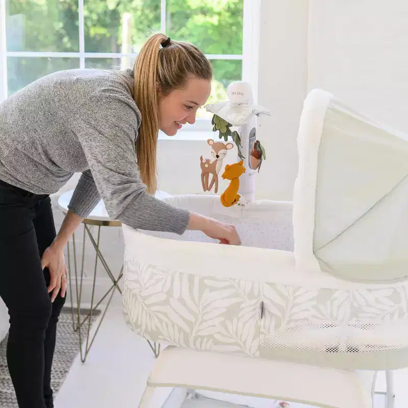 Bassinet with Cry Recognition, Soothing Music, Vibration and Night Light
